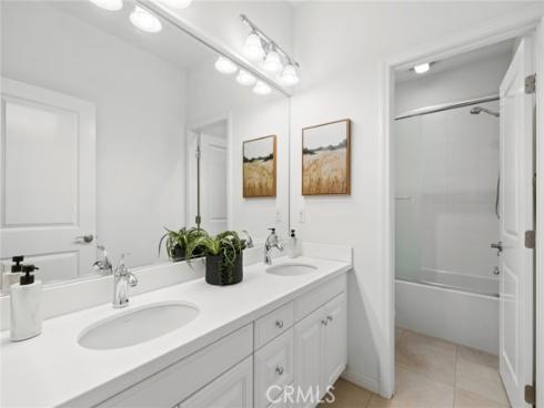 21 Somerton , Irvine, CA