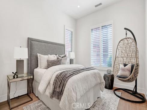 163  Linda   Vista, Irvine, CA