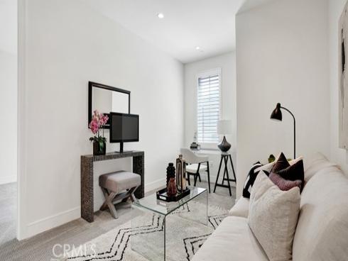 163  Linda   Vista, Irvine, CA