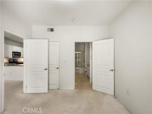 3202  Watermarke  , Irvine, CA