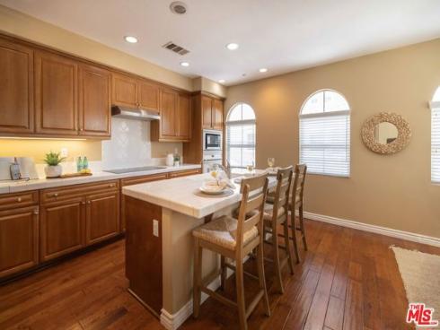107  Chantilly  , Irvine, CA