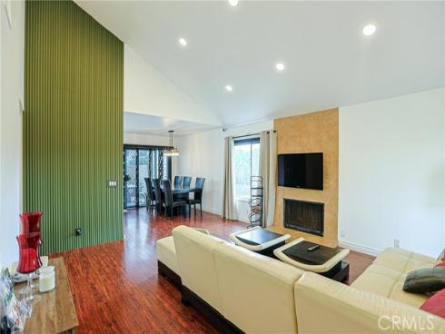 12 Silverwood 19 , Irvine, CA