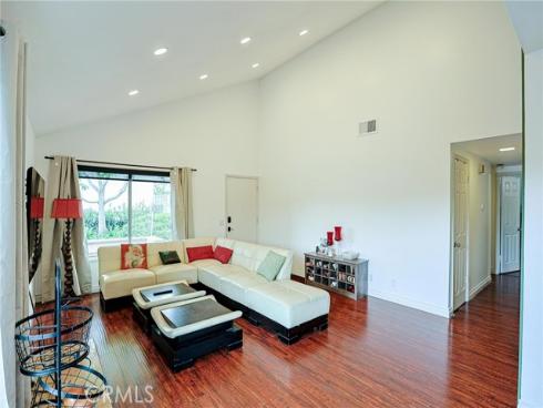 12 Silverwood 19 , Irvine, CA