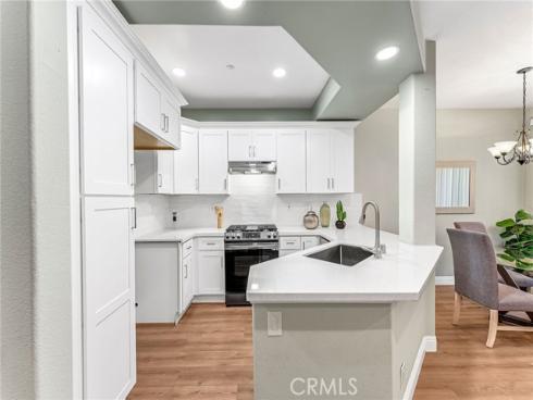 304 Birch Grove , Irvine, CA