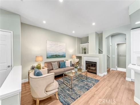 304 Birch Grove , Irvine, CA