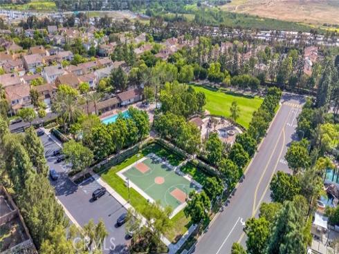304 Birch Grove , Irvine, CA