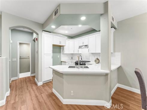 304 Birch Grove , Irvine, CA