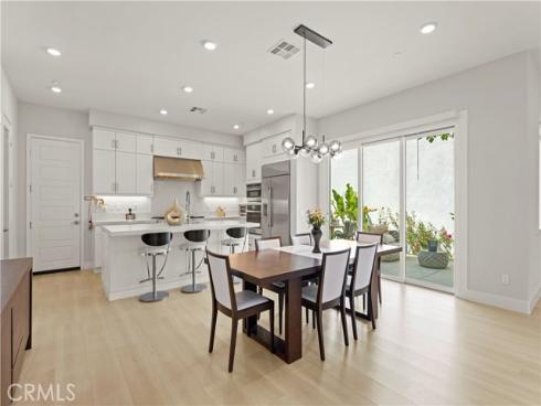 259  chorus  , Irvine, CA