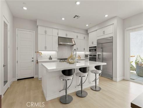 259  chorus  , Irvine, CA