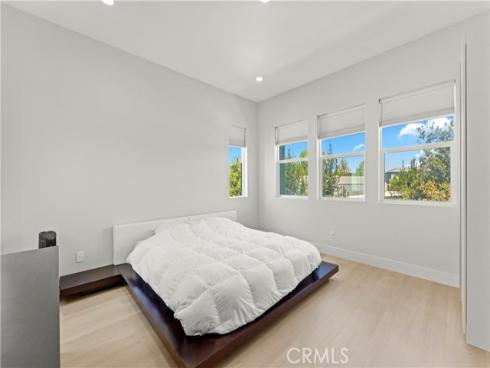 259  chorus  , Irvine, CA