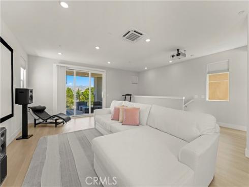 259  chorus  , Irvine, CA