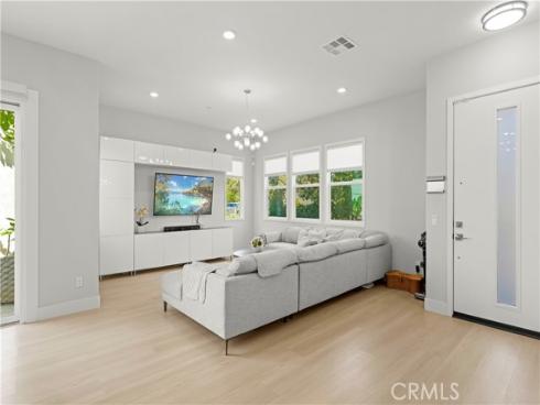 259  chorus  , Irvine, CA