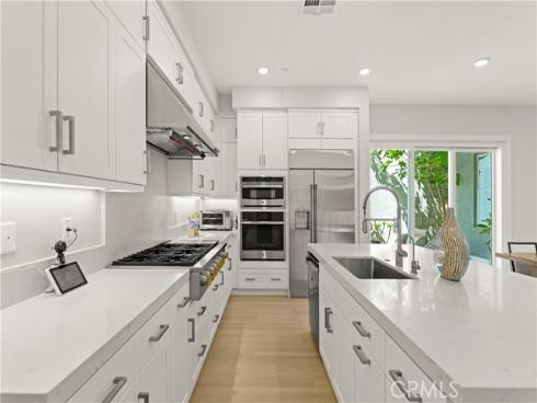 259  chorus  , Irvine, CA
