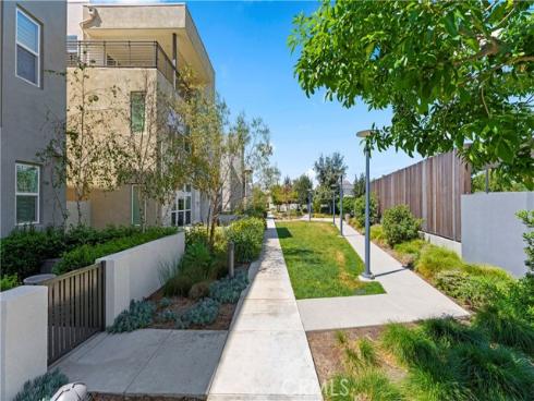 259  chorus  , Irvine, CA