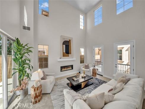 60 Sherwood , Irvine, CA
