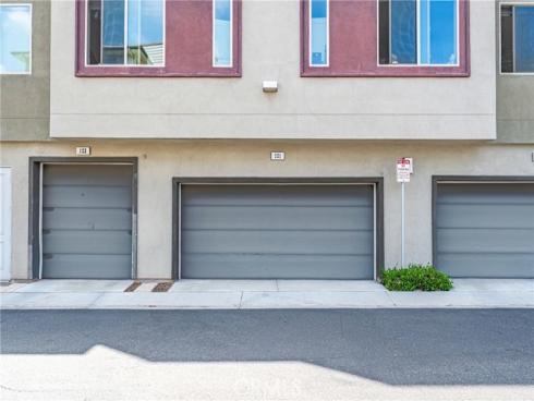 221 Bowery , Irvine, CA