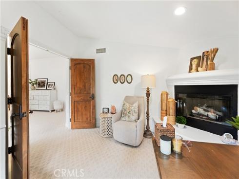 26 View Terrace , Irvine, CA
