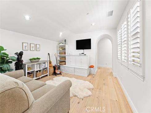 26 View Terrace , Irvine, CA