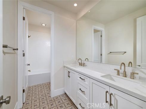 103 Oakstone , Irvine, CA