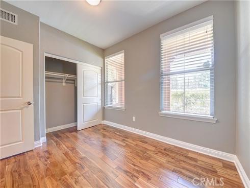 135  Pathway  , Irvine, CA