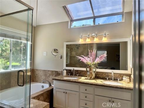 6 Aprilla , Irvine, CA