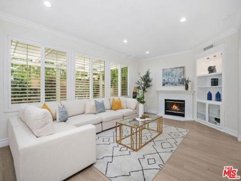 17  Mount Vernon  , Irvine, CA