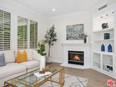 17  Mount Vernon  , Irvine, CA