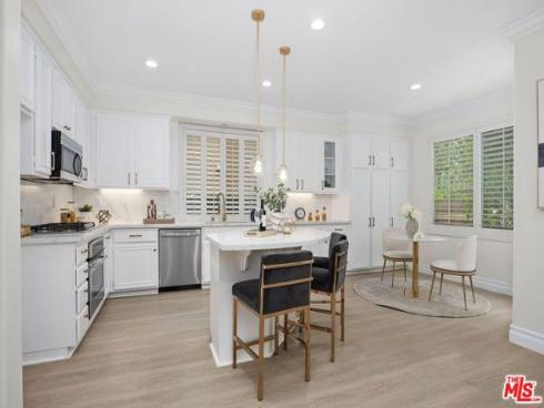 17  Mount Vernon  , Irvine, CA