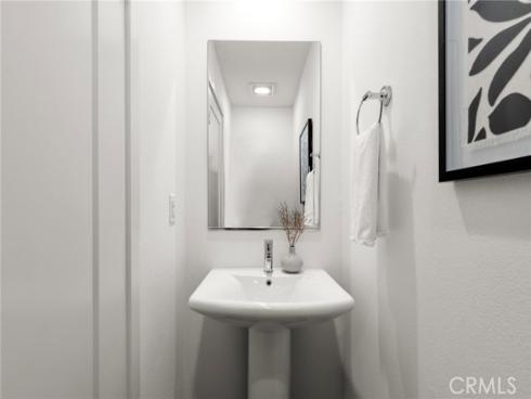 210  Placemark  , Irvine, CA