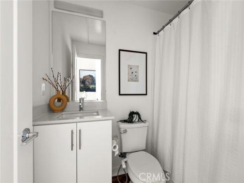 210  Placemark  , Irvine, CA