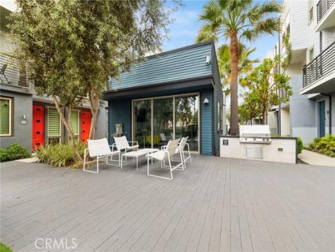 210  Placemark  , Irvine, CA