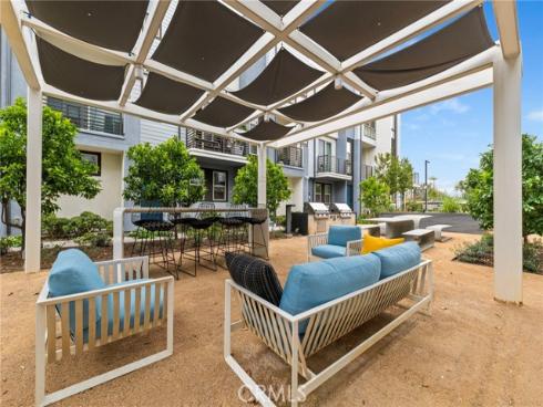 210  Placemark  , Irvine, CA