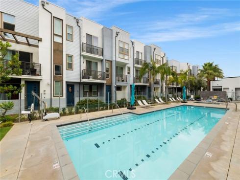 210  Placemark  , Irvine, CA