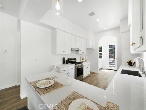 66 Turnbury , Irvine, CA