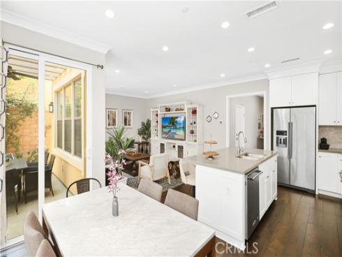 231  Rodeo  , Irvine, CA