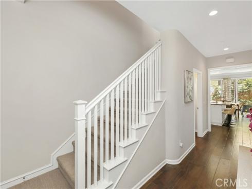 231  Rodeo  , Irvine, CA