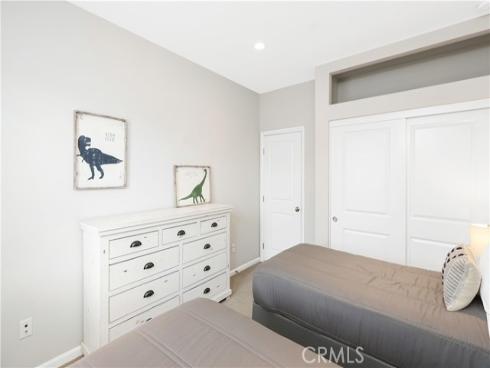 231  Rodeo  , Irvine, CA