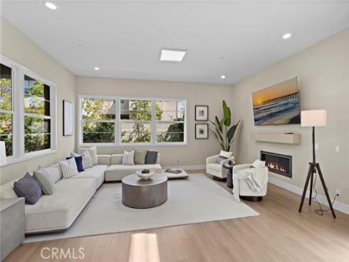 77 Pelican , Irvine, CA