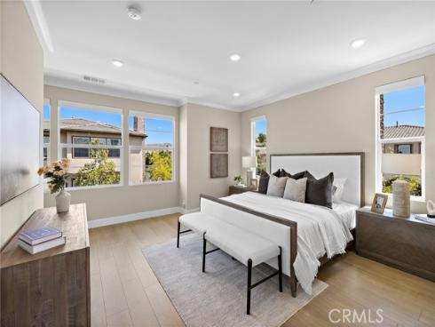 77 Pelican , Irvine, CA