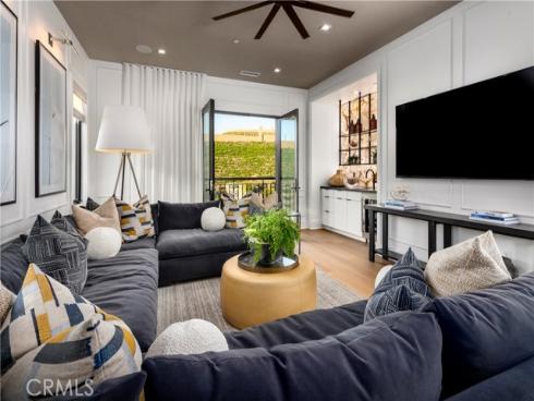 536 Sahara , Irvine, CA