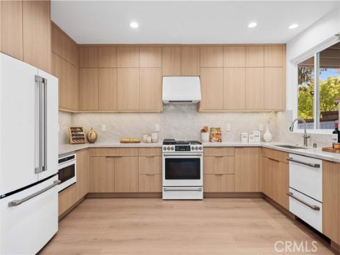 33  Winterfield   Road, Irvine, CA