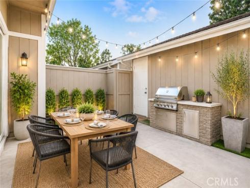 48 Monroe , Irvine, CA