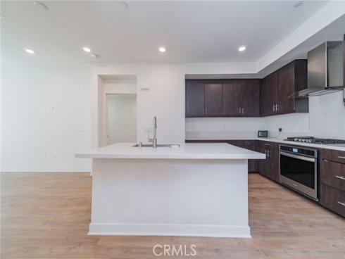 2414 Nolita , Irvine, CA