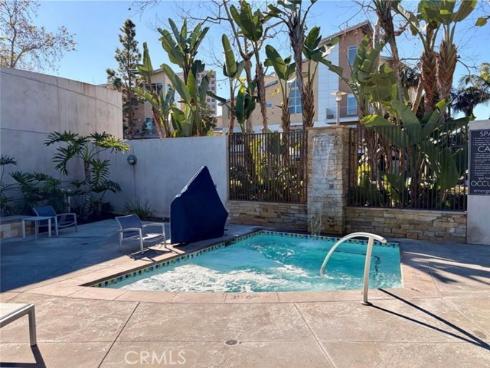 2414 Nolita , Irvine, CA