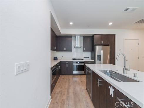 2414 Nolita , Irvine, CA