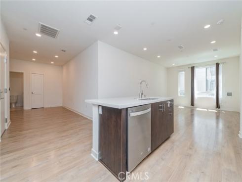 2414 Nolita , Irvine, CA