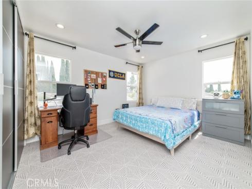4512 Robinwood , Irvine, CA