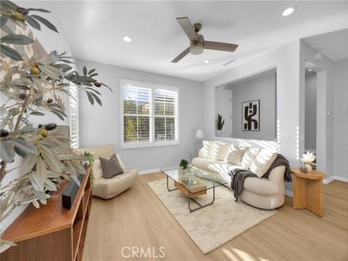 188  Excursion  , Irvine, CA