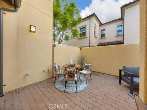 188  Excursion  , Irvine, CA