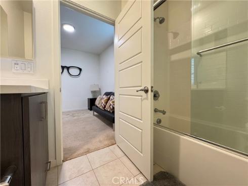 179  Cadence  , Irvine, CA
